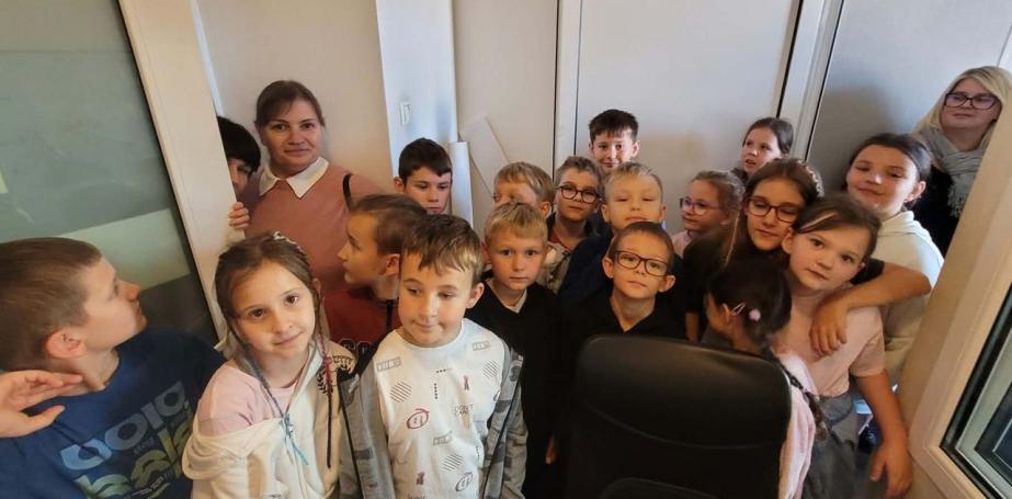 Goście z Dęblina w radiowej centrali /AUDIO/